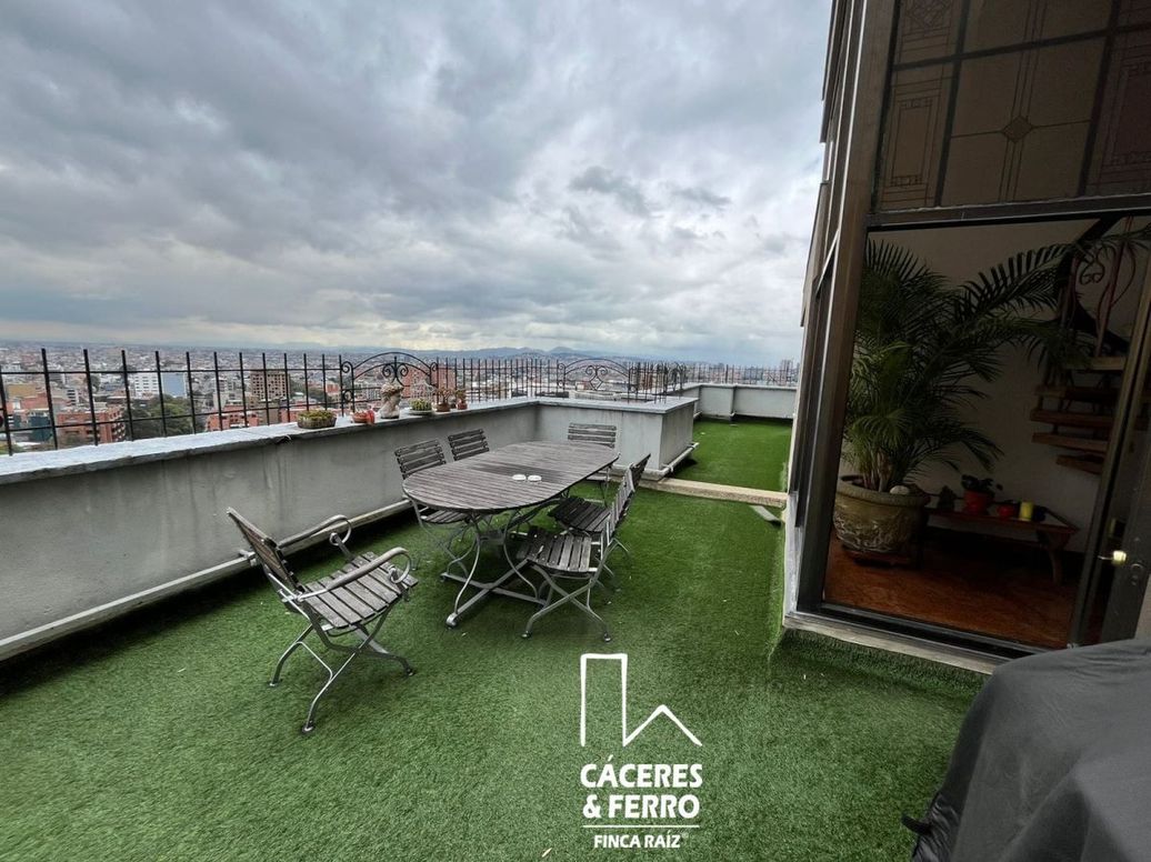 Apartamento de 3 alcobas en venta en El Nogal, Bogotá, 330 m² · foto 17 de 18
