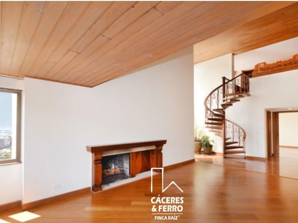 Apartamento de 3 alcobas en venta en El Nogal, Bogotá, 330 m² · foto 5 de 18