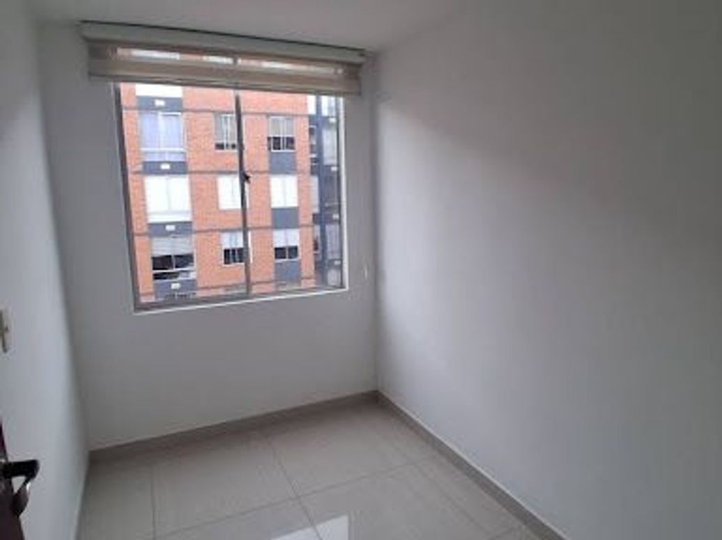 Apartamento de 3 alcobas en arriendo en Campo Alegre, Bogotá, 44 m² · foto 13 de 17