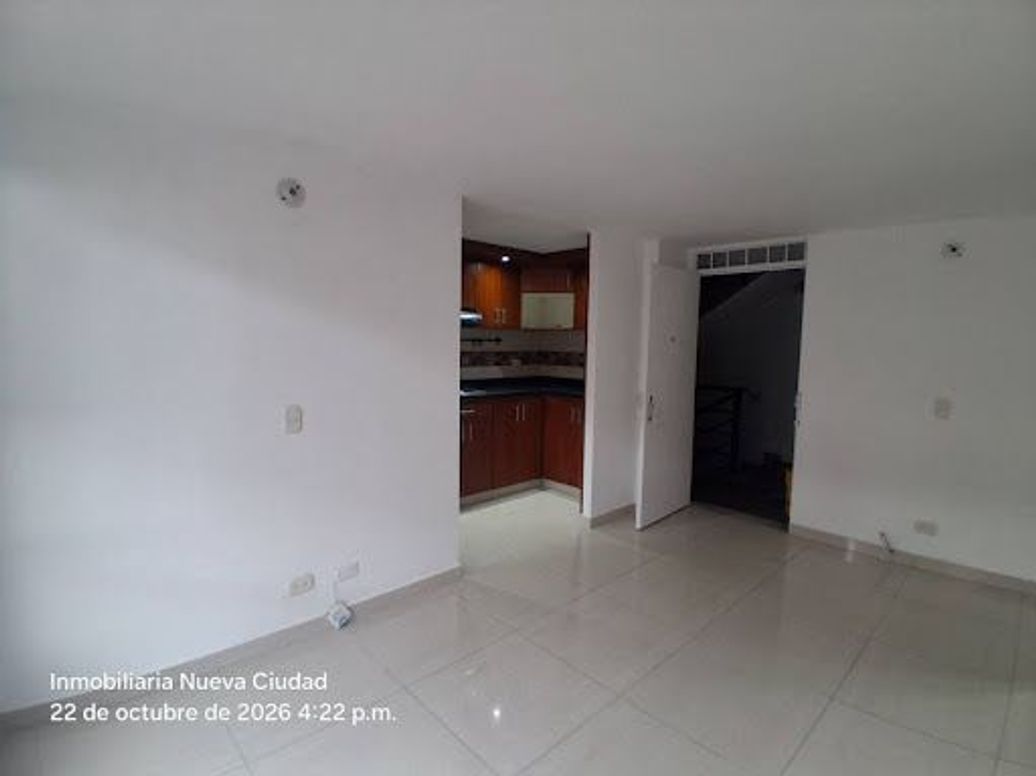 Apartamento de 3 alcobas en arriendo en Campo Alegre, Bogotá, 44 m² · foto 3 de 17