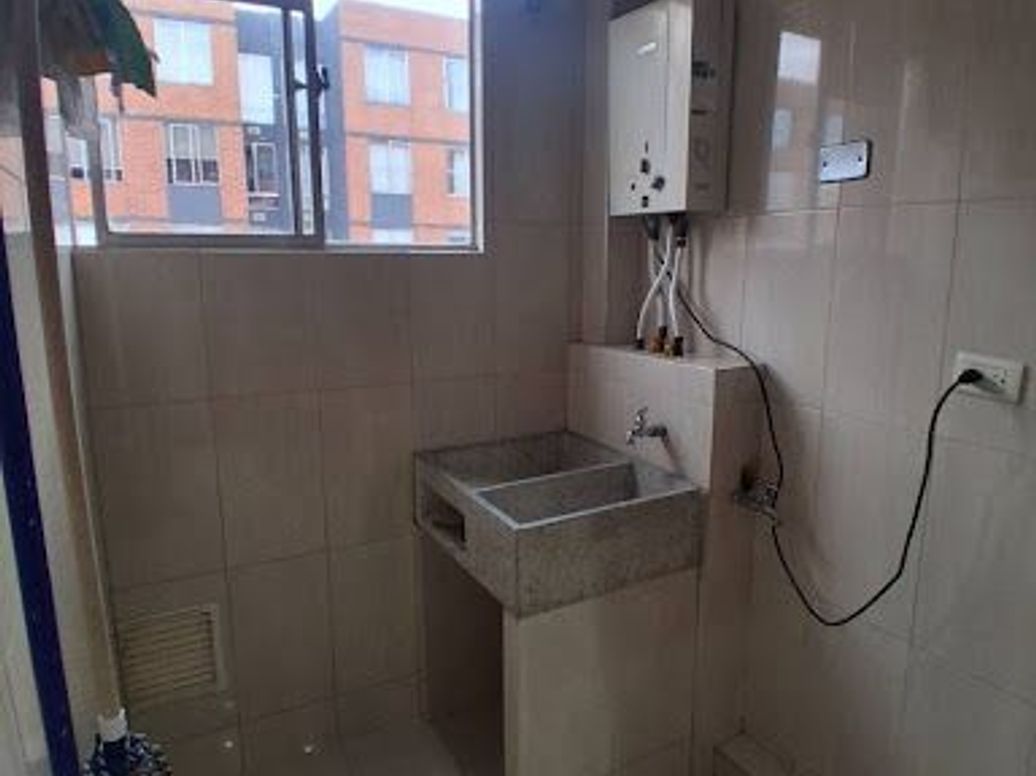 Apartamento de 3 alcobas en arriendo en Campo Alegre, Bogotá, 44 m² · foto 5 de 17