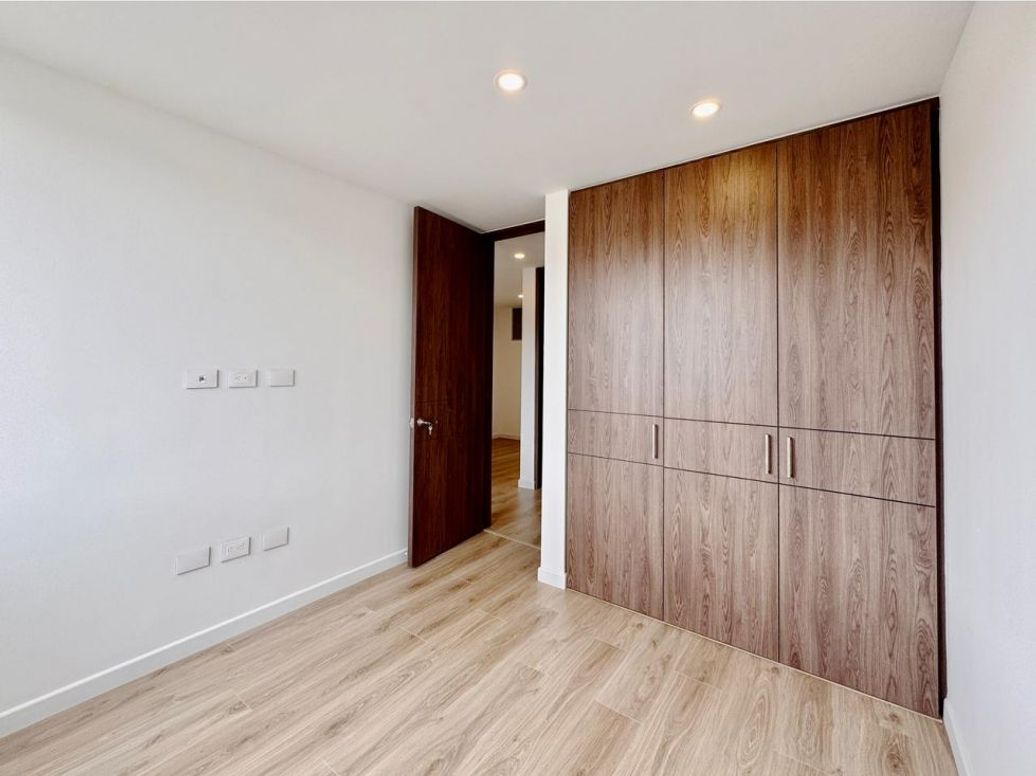 Apartamento de 3 alcobas en venta en Alameda, Bogotá, 96 m² · foto 9 de 20