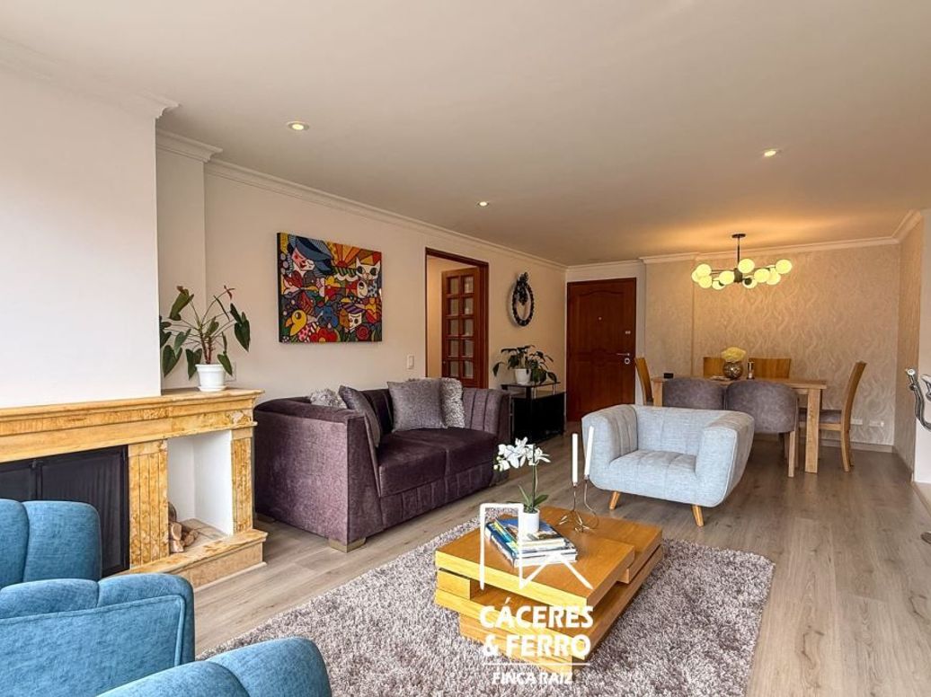 Apartamento de 3 alcobas en venta en Santa Barbara Oriental, Bogotá, 106 m² · foto 3 de 18