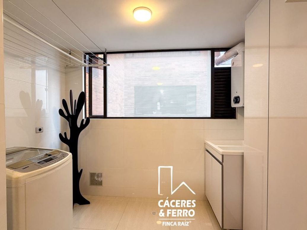Apartamento de 3 alcobas en venta en Santa Barbara Oriental, Bogotá, 106 m² · foto 8 de 18