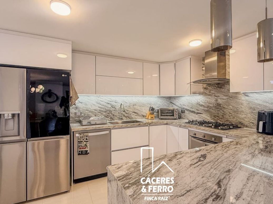 Apartamento de 3 alcobas en venta en Santa Barbara Oriental, Bogotá, 106 m² · foto 6 de 18