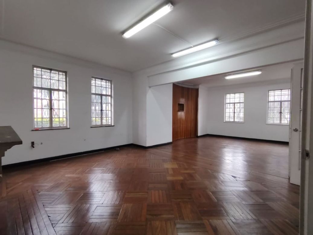 Casa de 13 alcobas en venta en La Magdalena, Bogotá, 828 m² · foto 13 de 20