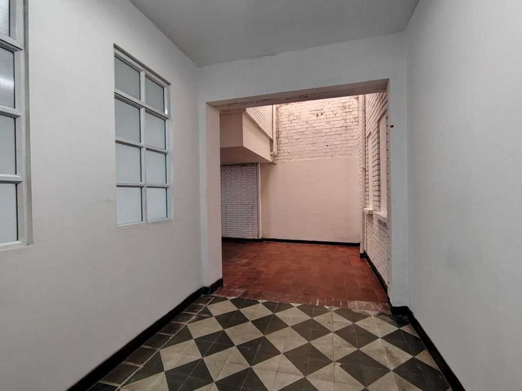 Casa de 13 alcobas en venta en La Magdalena, Bogotá, 828 m² · foto 18 de 20