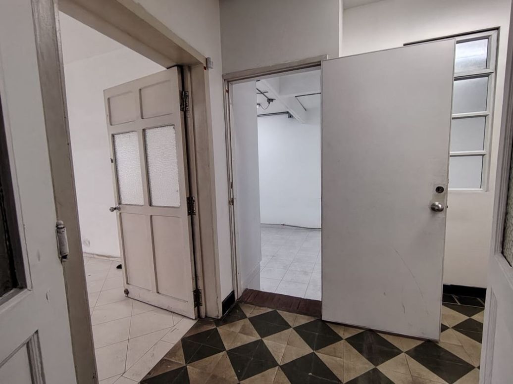 Casa de 13 alcobas en venta en La Magdalena, Bogotá, 828 m² · foto 19 de 20