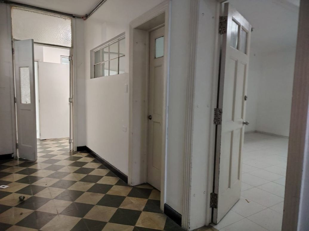 Casa de 13 alcobas en venta en La Magdalena, Bogotá, 828 m² · foto 16 de 20