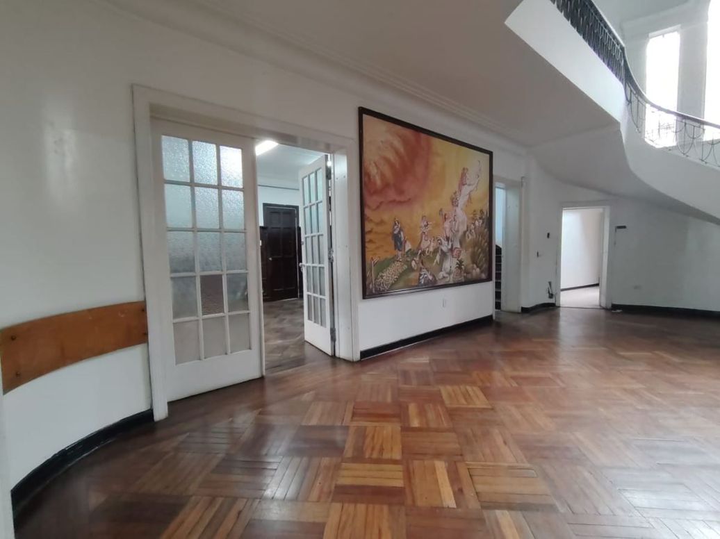 Casa de 13 alcobas en venta en La Magdalena, Bogotá, 828 m² · foto 8 de 20