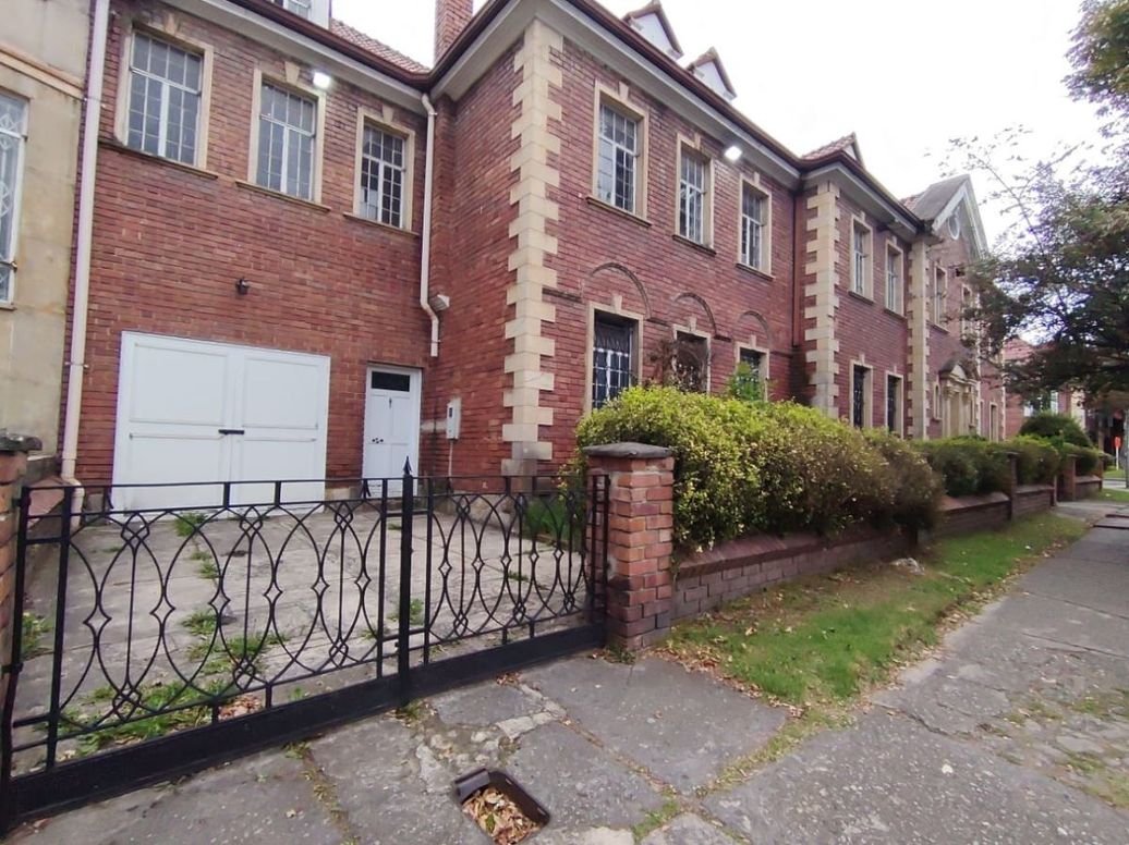 Casa de 13 alcobas en venta en La Magdalena, Bogotá, 828 m² · foto 3 de 20