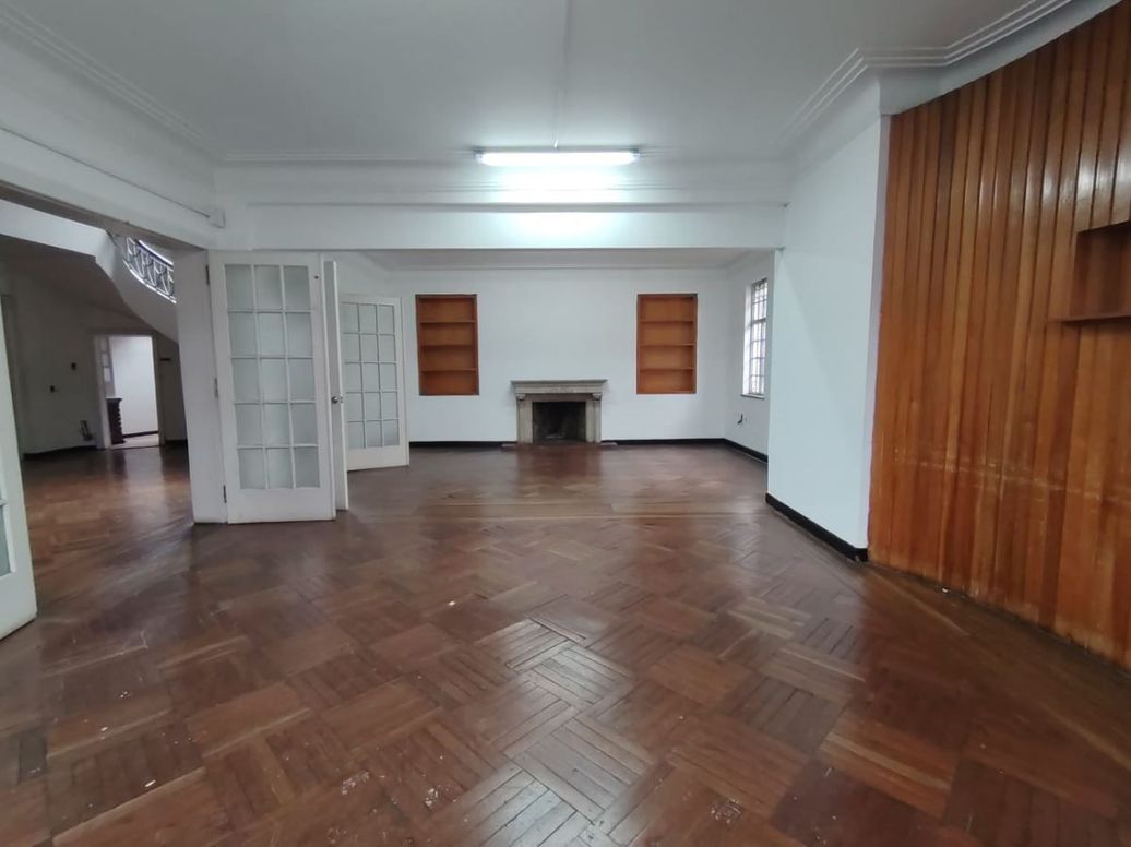Casa de 13 alcobas en venta en La Magdalena, Bogotá, 828 m² · foto 12 de 20
