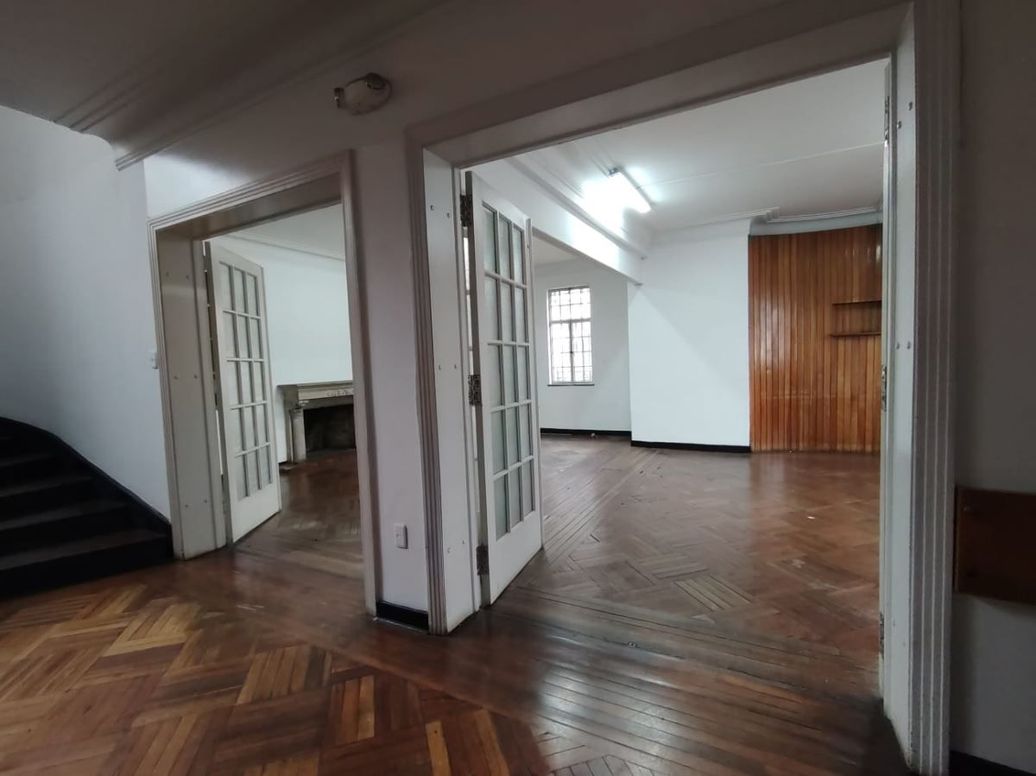 Casa de 13 alcobas en venta en La Magdalena, Bogotá, 828 m² · foto 5 de 20