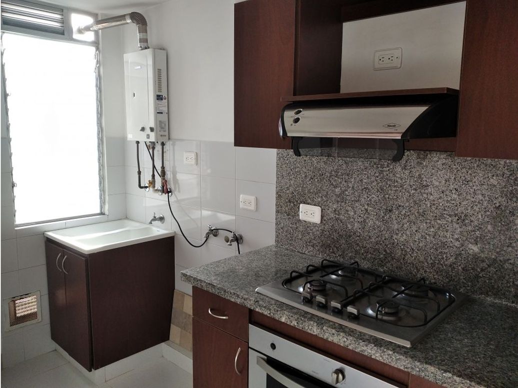 Apartamento de 3 alcobas en arriendo en Pradera Norte, Bogotá, 82 m² · foto 6 de 18