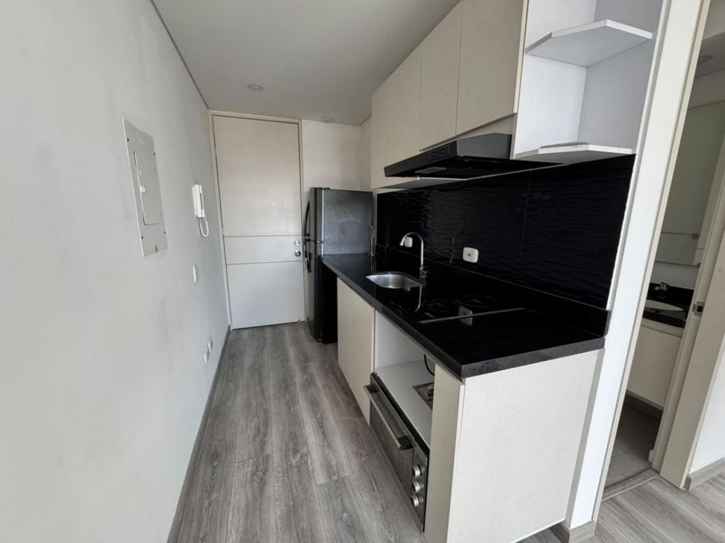 Apartamento de 1 alcoba en arriendo en Chapinero Sur Occidental, Bogotá, 30 m² · foto 3 de 15