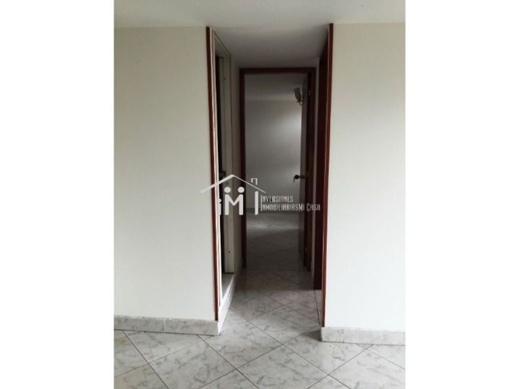 Apartamento de 2 alcobas en venta en Campo Alegre, Bogotá, 38 m² · foto 5 de 20