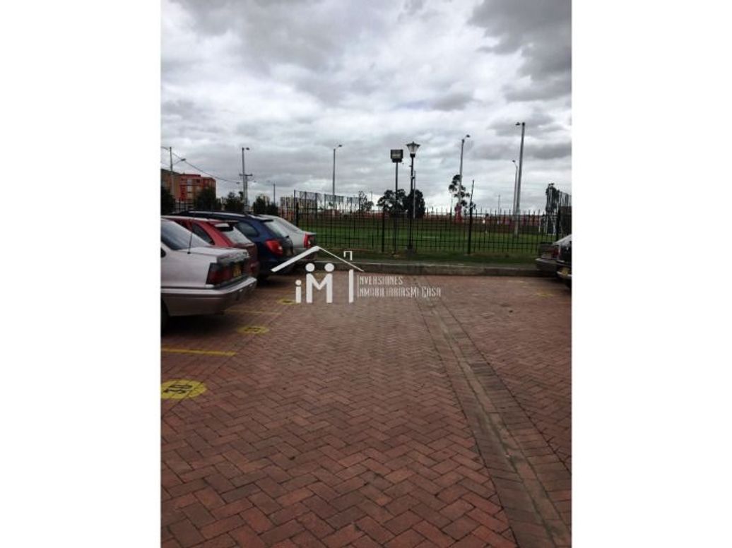 Apartamento de 2 alcobas en venta en Campo Alegre, Bogotá, 38 m² · foto 19 de 20