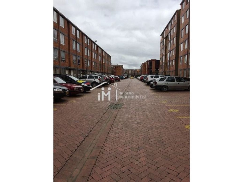 Apartamento de 2 alcobas en venta en Campo Alegre, Bogotá, 38 m² · foto 18 de 20