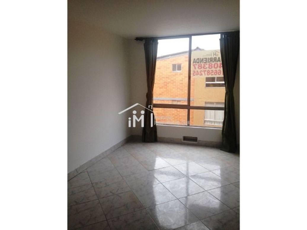 Apartamento de 2 alcobas en venta en Campo Alegre, Bogotá, 38 m² · foto 4 de 20