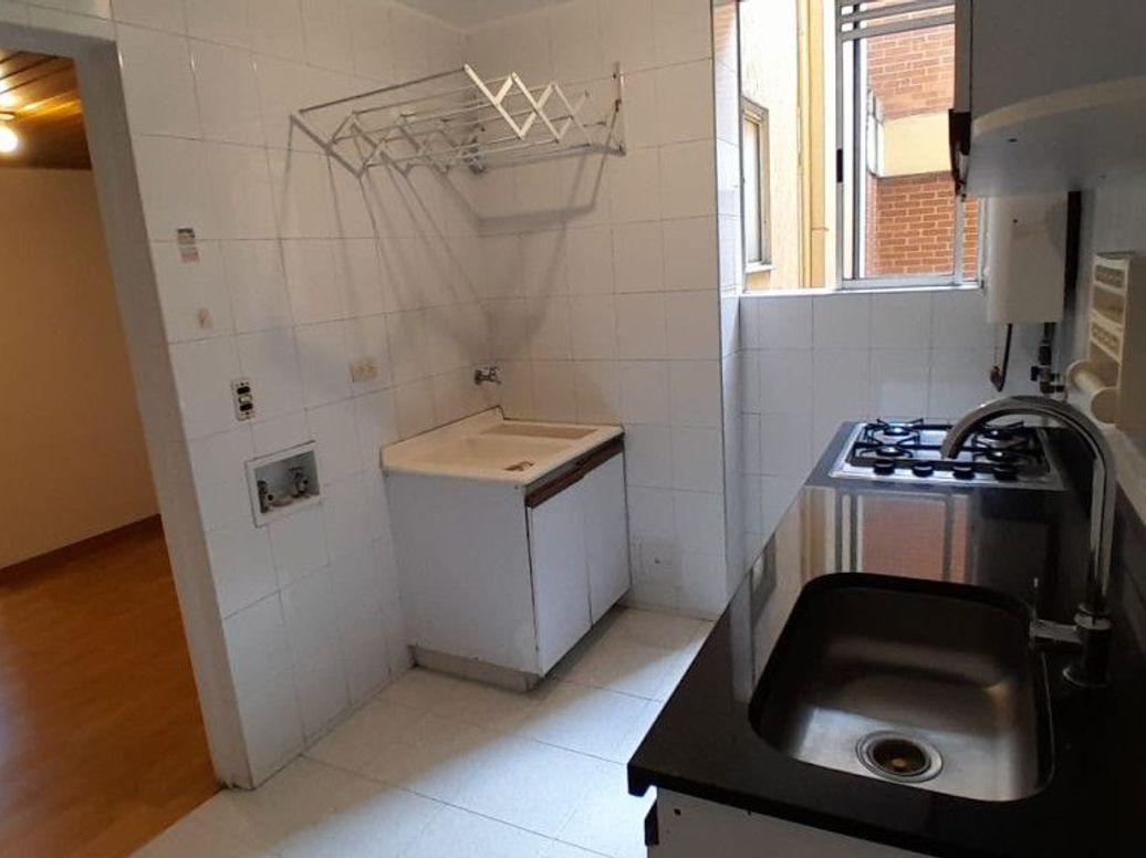 Apartamento de 2 alcobas en arriendo en Cr. San Carlos De Bariloche, Bogotá, 47 m² · foto 6 de 17