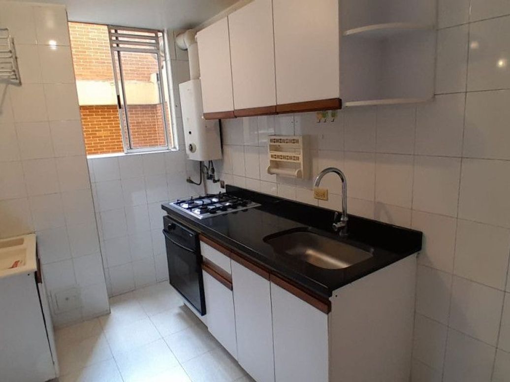 Apartamento de 2 alcobas en arriendo en Cr. San Carlos De Bariloche, Bogotá, 47 m² · foto 5 de 17