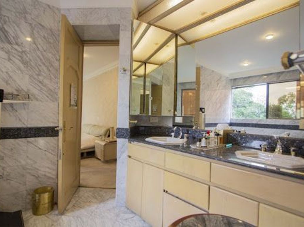 Apartamento de 4 alcobas en venta en Santa Barbara Alta, Bogotá, 403 m² · foto 19 de 20