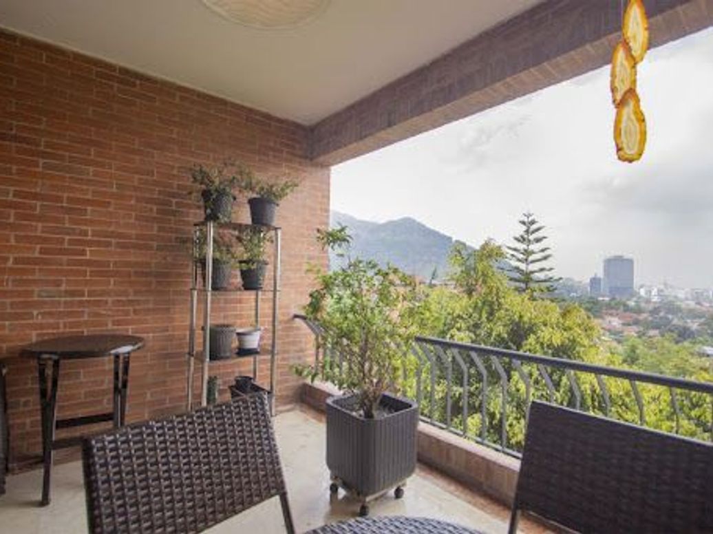 Apartamento de 4 alcobas en venta en Santa Barbara Alta, Bogotá, 403 m² · foto 9 de 20