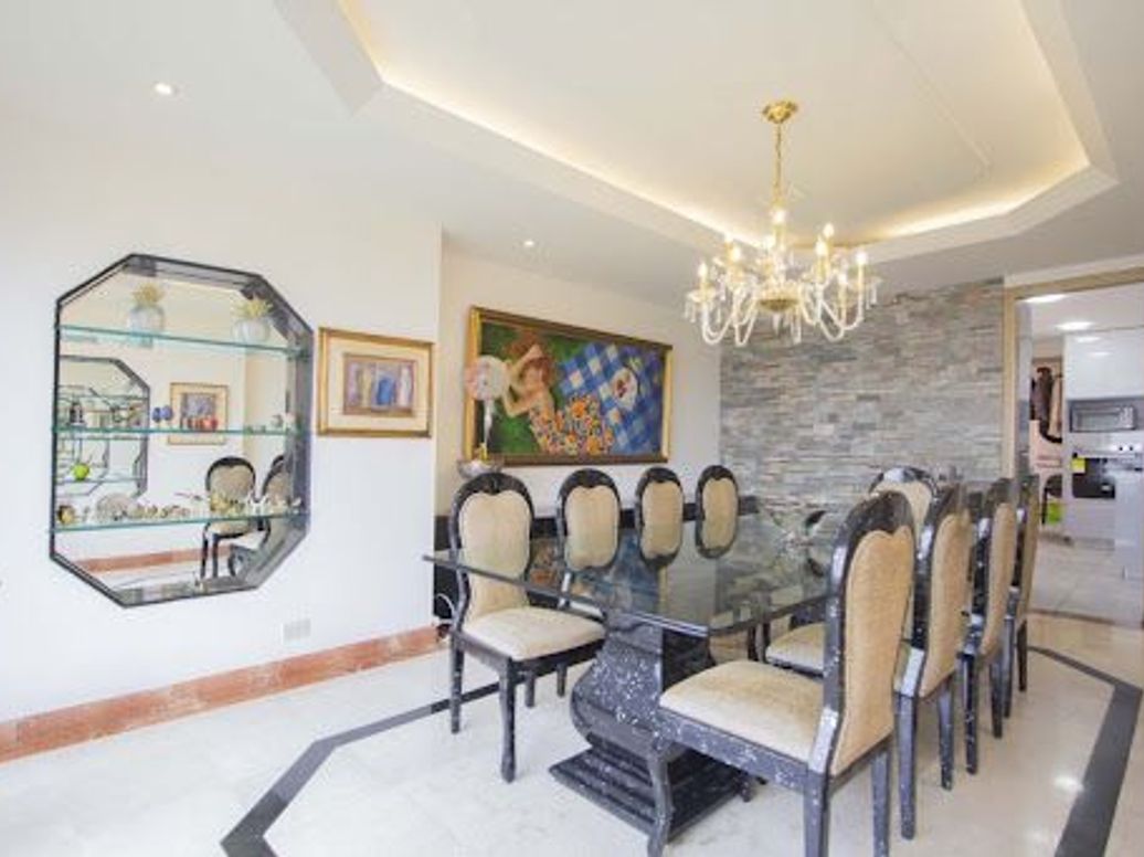 Apartamento de 4 alcobas en venta en Santa Barbara Alta, Bogotá, 403 m² · foto 12 de 20