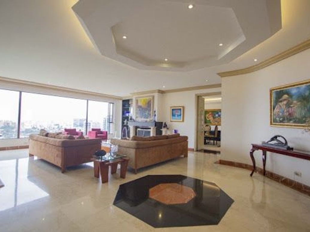 Apartamento de 4 alcobas en venta en Santa Barbara Alta, Bogotá, 403 m² · foto 2 de 20