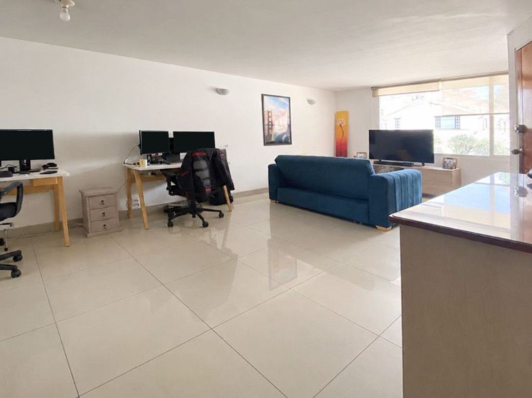 Apartamento de 3 alcobas en venta en Las Acasias, Bogotá, 113 m² · foto 2 de 15