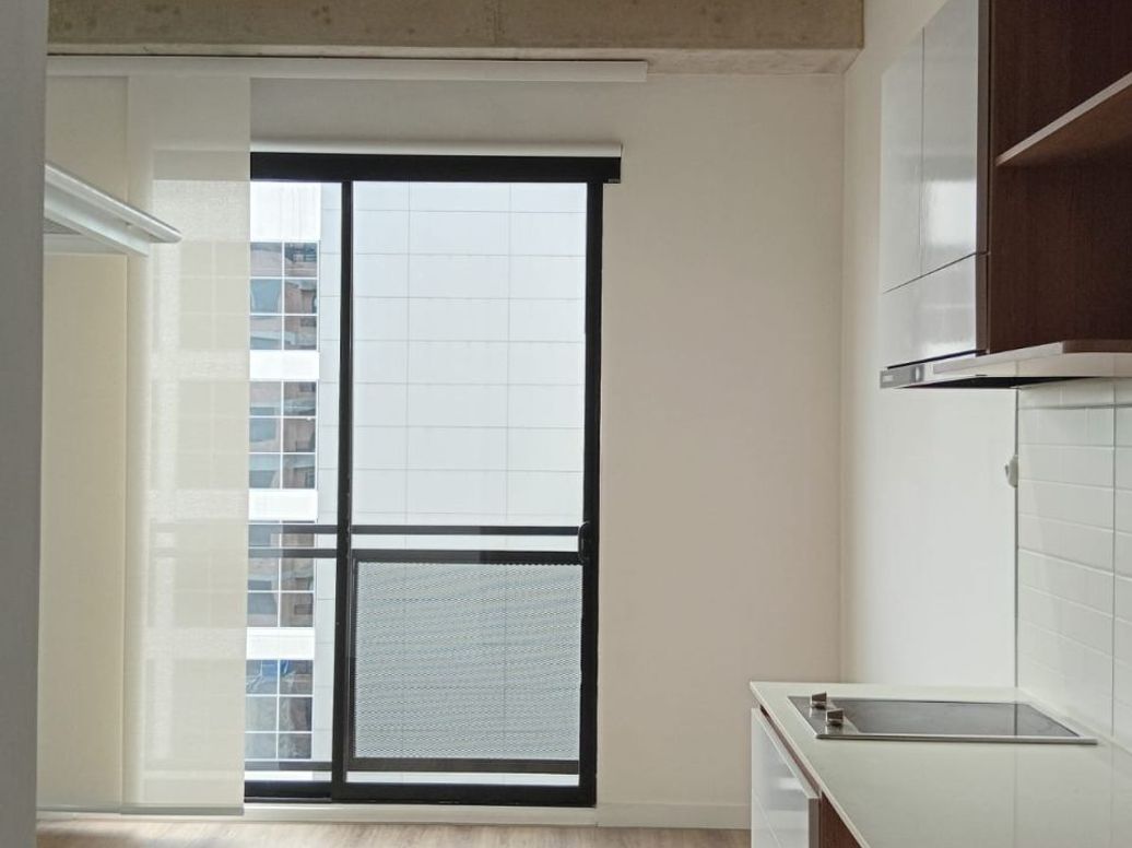 Apartaestudio en arriendo en Chapinero Central, Bogotá, 21 m² · foto 2 de 16