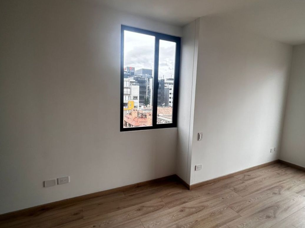 Apartaestudio en arriendo en Chico Norte Et. Iii, Bogotá, 30 m² · foto 2 de 16