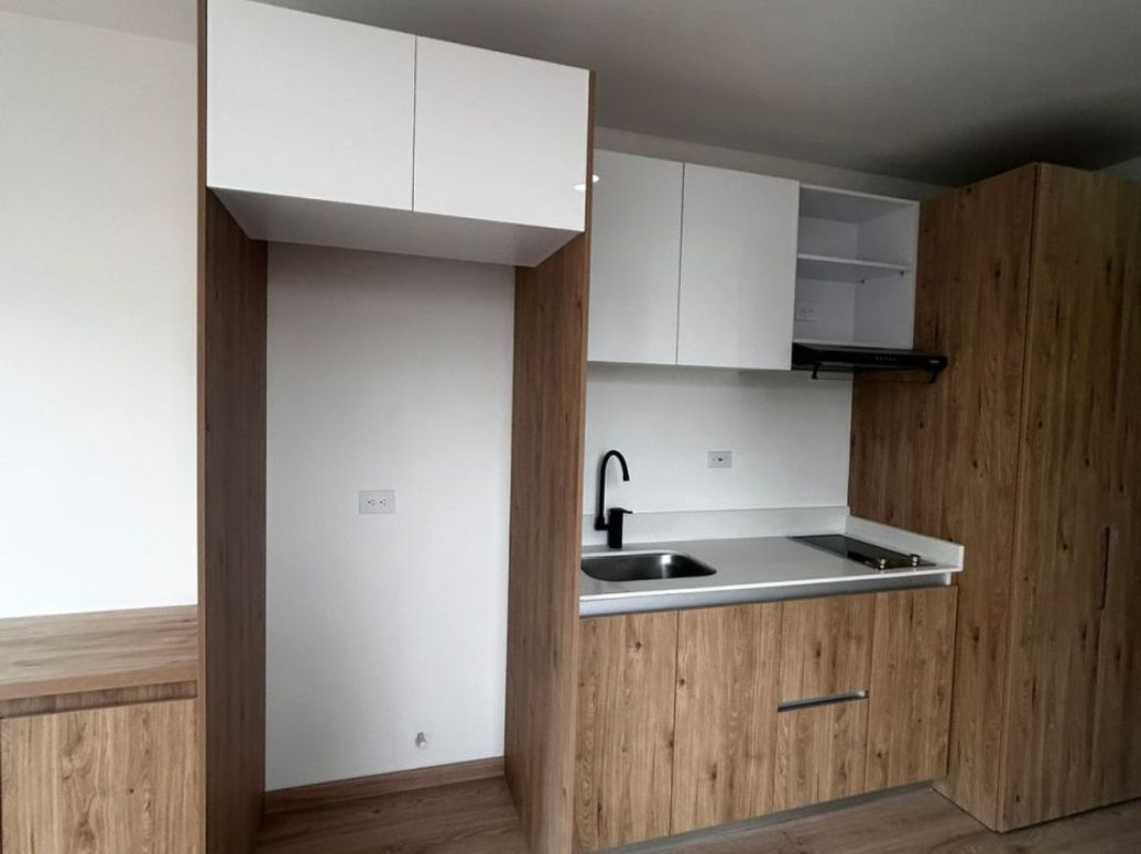 Apartaestudio en arriendo en Chico Norte Et. Iii, Bogotá, 30 m² · foto 11 de 16