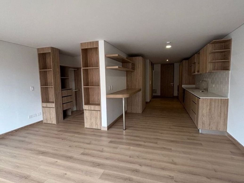 Apartaestudio en venta en Santa Barbara Occidental, Bogotá, 58 m² · foto 10 de 20
