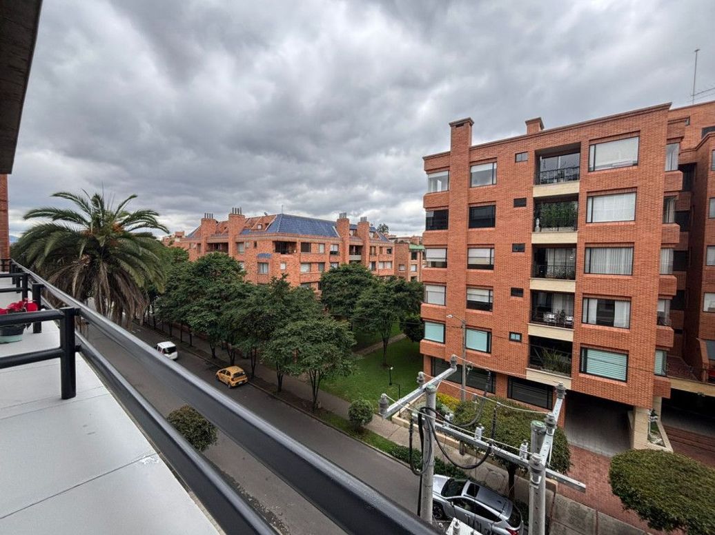 Apartaestudio en venta en Santa Barbara Occidental, Bogotá, 58 m² · foto 18 de 20