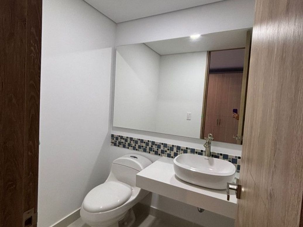 Apartaestudio en venta en Santa Barbara Occidental, Bogotá, 58 m² · foto 4 de 20