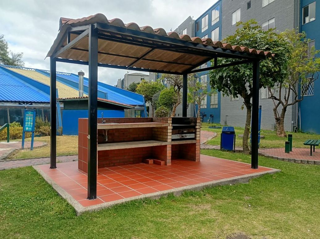 Apartamento de 4 alcobas en venta en Multifamiliares La Paz, Bogotá, 91 m² · foto 18 de 20