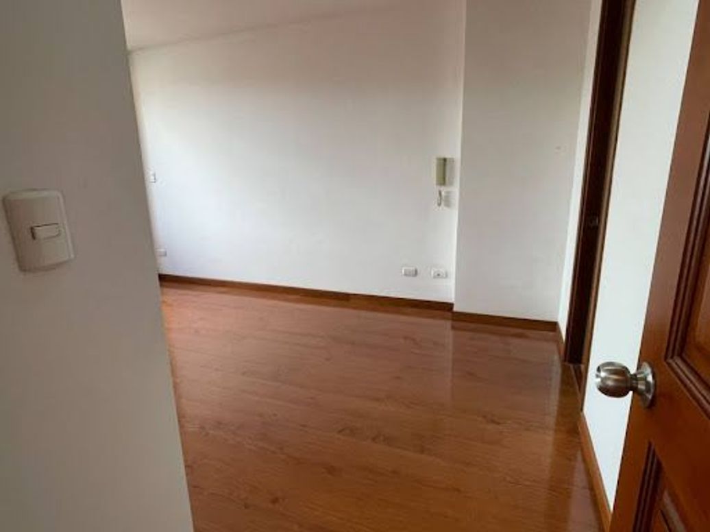 Apartamento de 1 alcoba en venta en Santa Barbara Central, Bogotá, 65 m² · foto 19 de 20