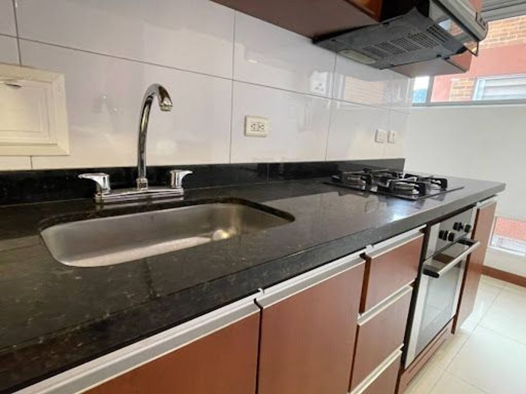 Apartamento de 1 alcoba en venta en Santa Barbara Central, Bogotá, 65 m² · foto 13 de 20