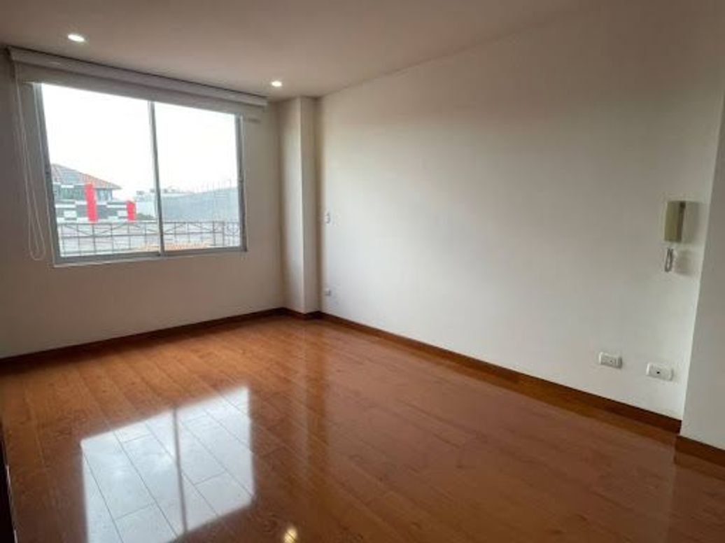 Apartamento de 1 alcoba en venta en Santa Barbara Central, Bogotá, 65 m² · foto 14 de 20
