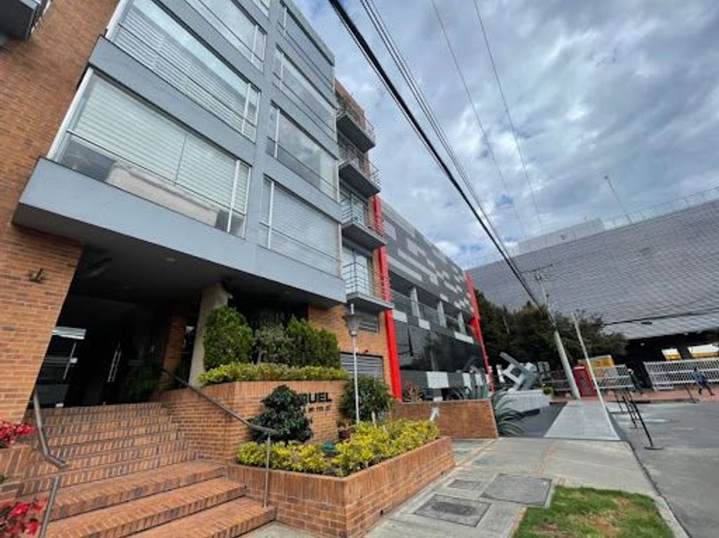 Apartamento de 1 alcoba en venta en Santa Barbara Central, Bogotá, 65 m² · foto 18 de 20