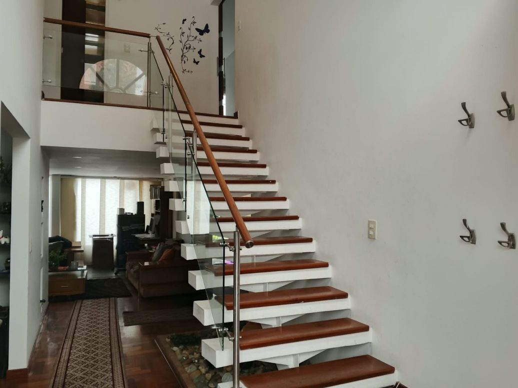 Casa de 3 alcobas en venta en Prado Veraniego Sur, Bogotá, 330 m² · foto 3 de 19