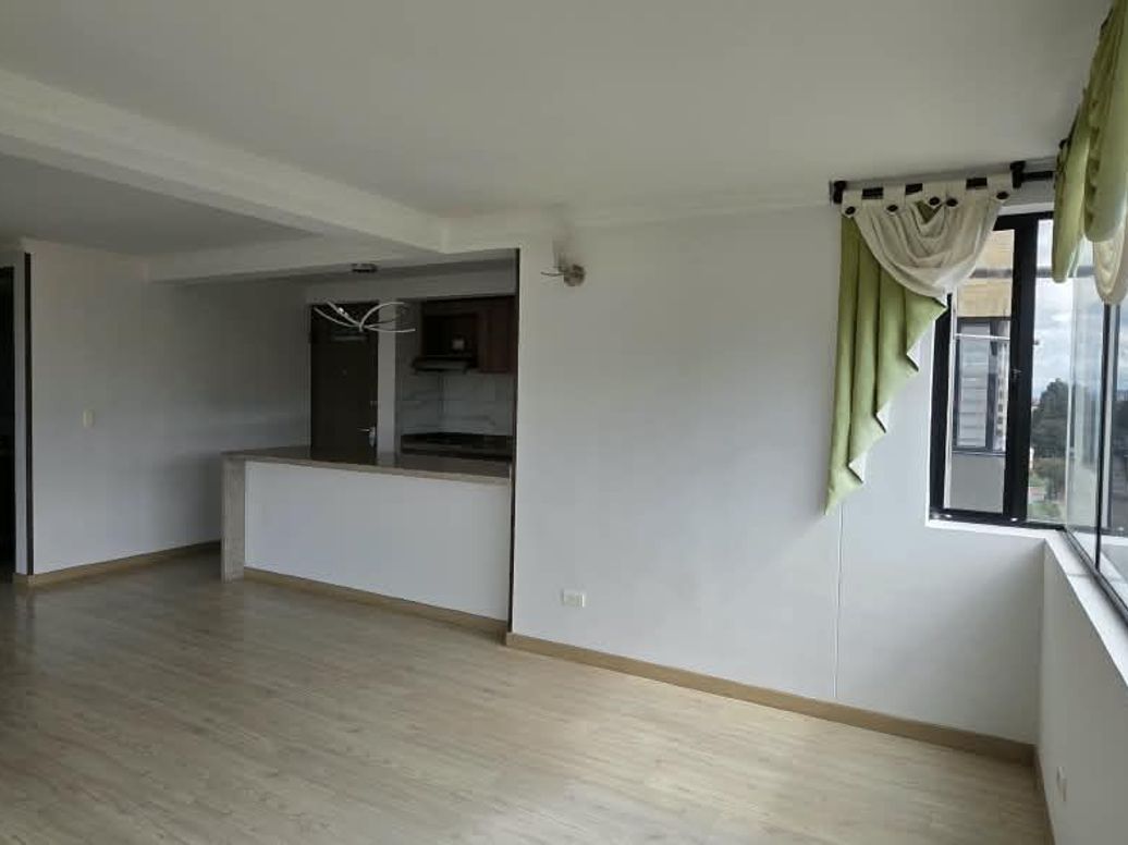 Apartamento de 3 alcobas en venta en Britalia Norte, Bogotá, 97 m² · foto 9 de 20