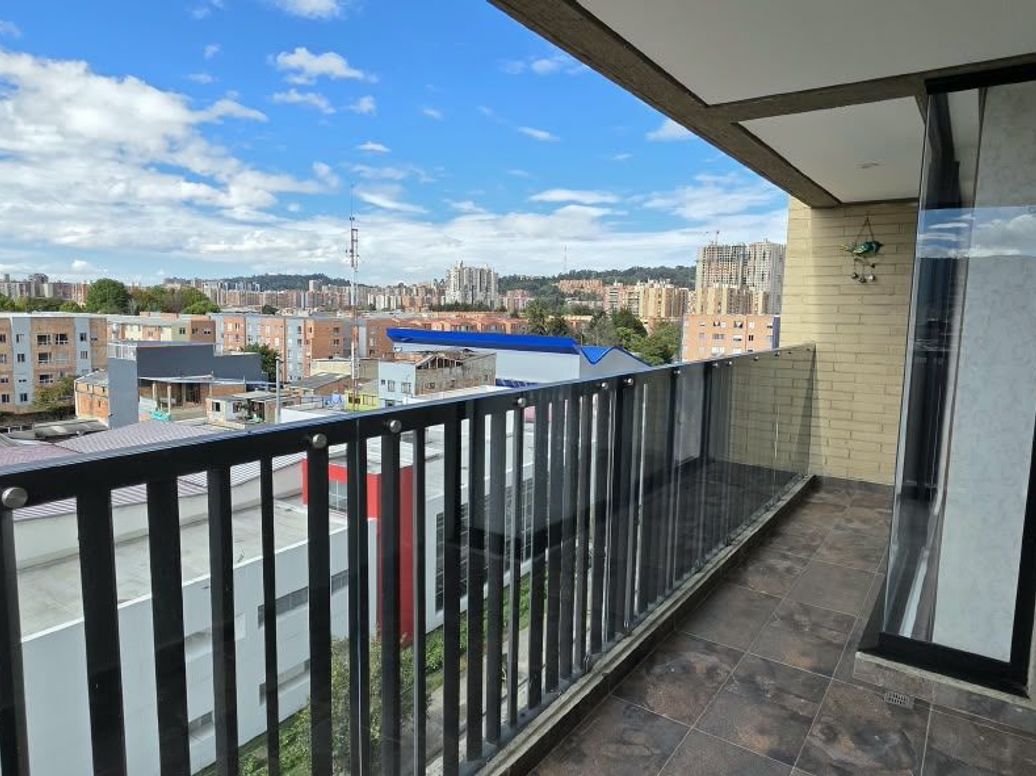 Apartamento de 3 alcobas en venta en Britalia Norte, Bogotá, 97 m² · foto 10 de 20