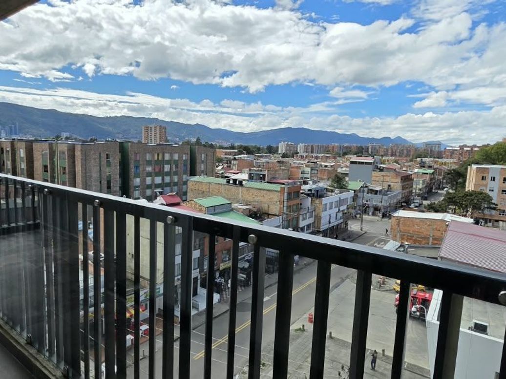 Apartamento de 3 alcobas en venta en Britalia Norte, Bogotá, 97 m² · foto 11 de 20
