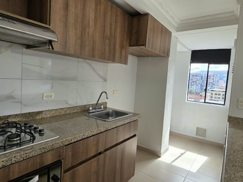 Apartamento de 3 alcobas en venta en Britalia Norte, Bogotá, 97 m² · foto 3 de 20