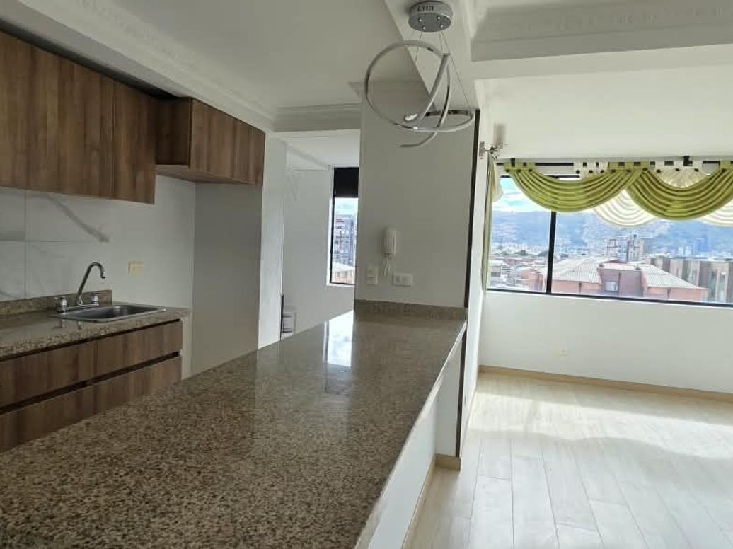 Apartamento de 3 alcobas en venta en Britalia Norte, Bogotá, 97 m² · foto 2 de 20