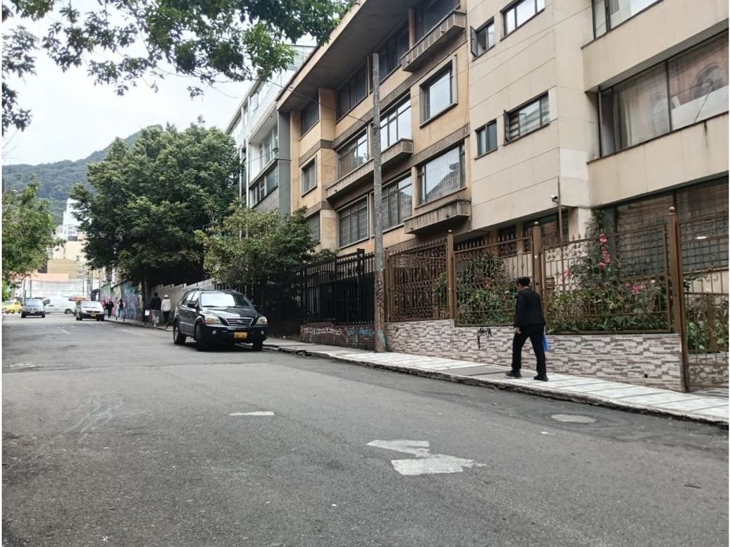 Apartamento de 4 alcobas en venta en Chapinero Central, Bogotá, 122 m² · foto 2 de 20
