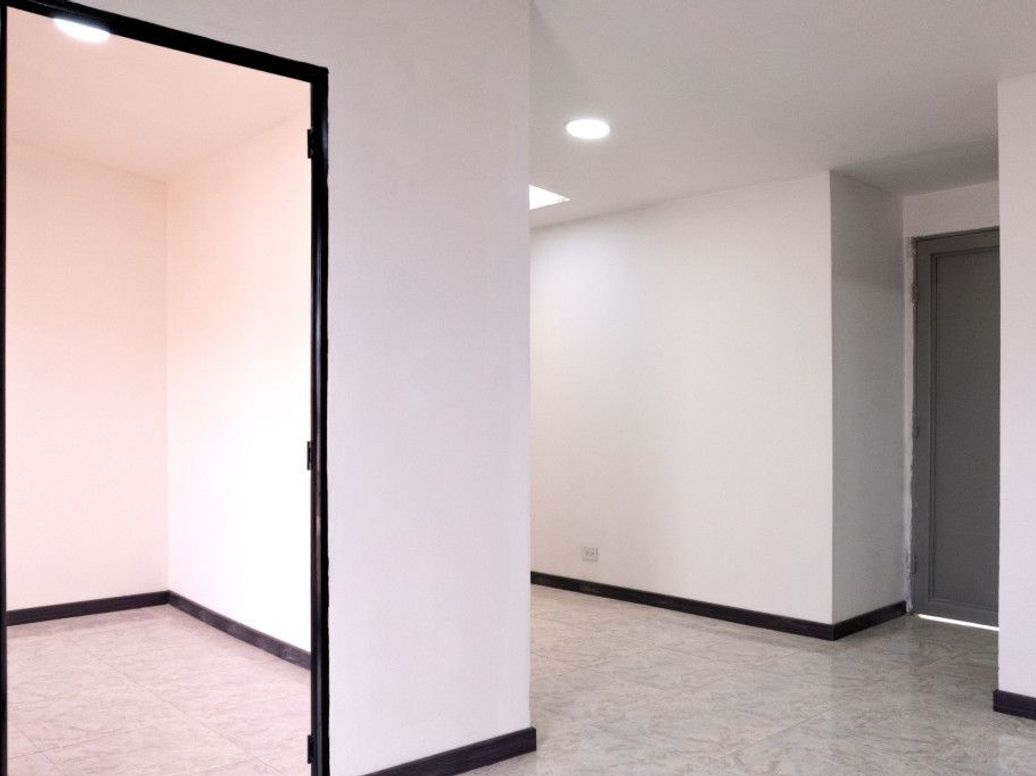 Apartaestudio en venta en Centro Engativa, Bogotá, 30 m² · foto 3 de 11