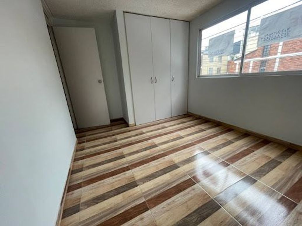 Casa de 4 alcobas en venta en Villas De Granada, Bogotá, 94 m² · foto 13 de 20